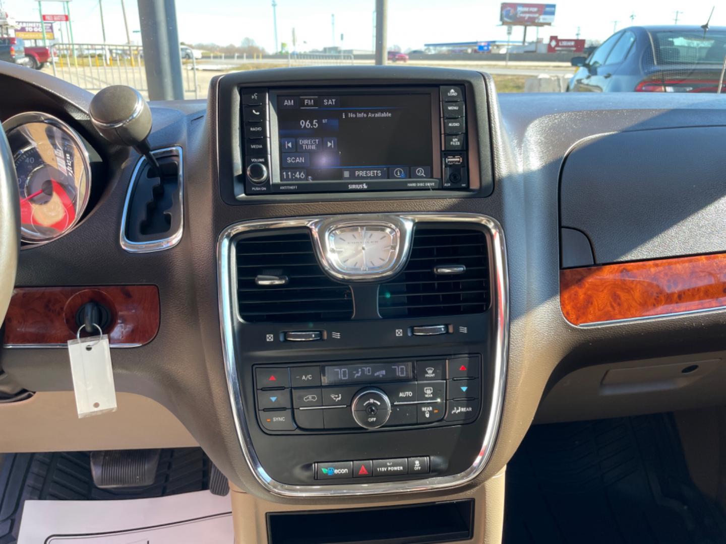 2014 Gold Chrysler Town and Country (2C4RC1BG9ER) with an V6, 3.6 Liter engine, Auto, 6-Spd AutoStick transmission, located at 8008 Warden Rd, Sherwood, AR, 72120, (501) 801-6100, 34.830078, -92.186684 - Photo#20